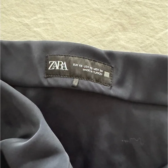 Zara Navy Bkue Satin Skirt - Picture 2 of 2